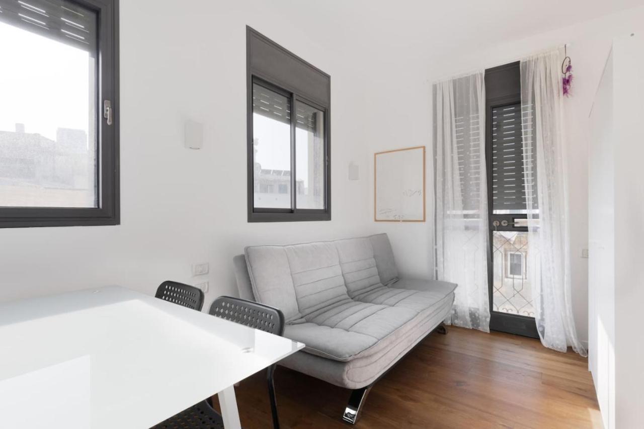 Elegant Apartment W Balcony & Mamad In Heart Of Tel Aviv By Sea N' Rent エクステリア 写真